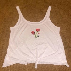 Chaser tank Size M pre owned great condition worn 2x lightweight rose 🌹knot top